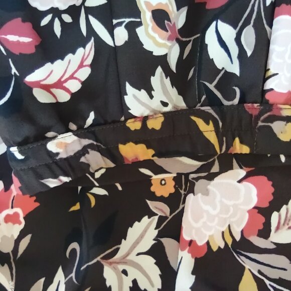 Sag Harbor Floral Flowy A-Line Skirt Size 14P NWOT - Picture 3 of 7